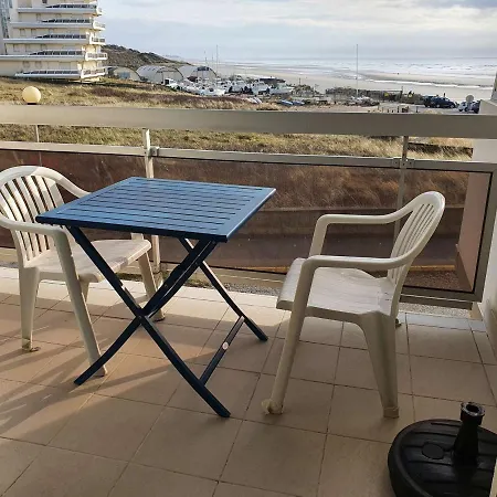 En Front De Mer Avec Balcon, Parking Privatif, Et Menage Inclus - Fr-1-672-23 Merlimont